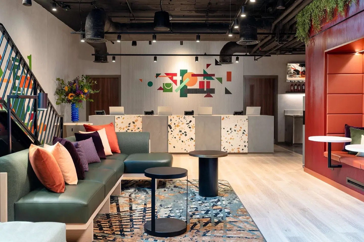 Hyatt Place London City East Bar