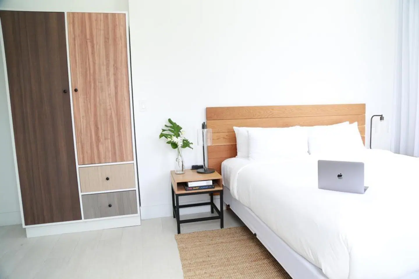 Urbanica The Meridian Hotel ROOM_EXAMPLE