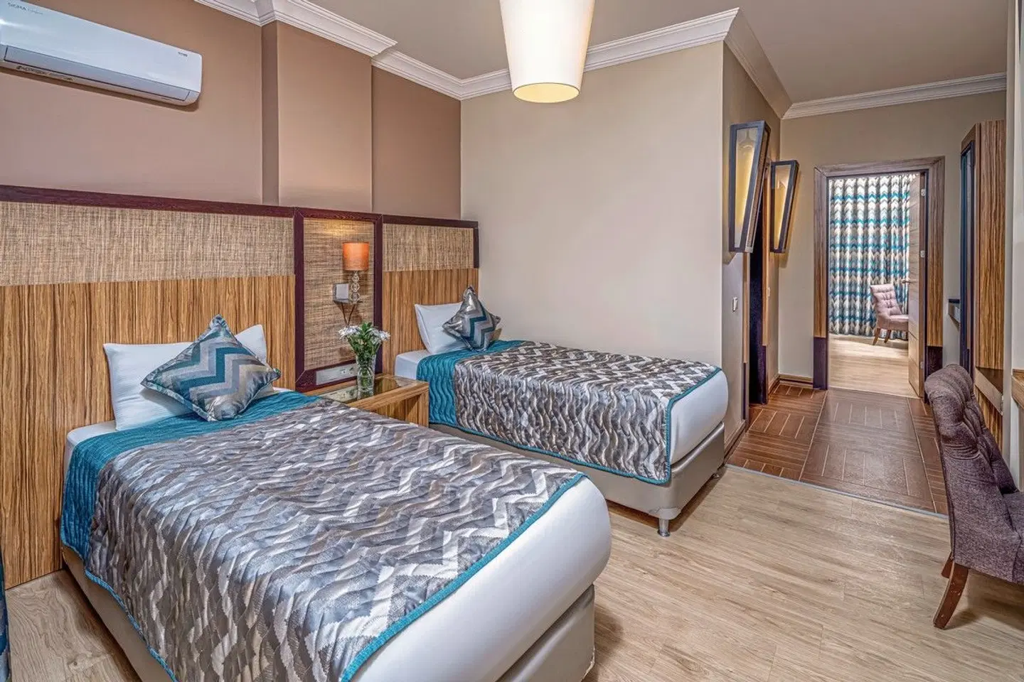 Quattro Family Club DEM Hotel ROOM_EXAMPLE