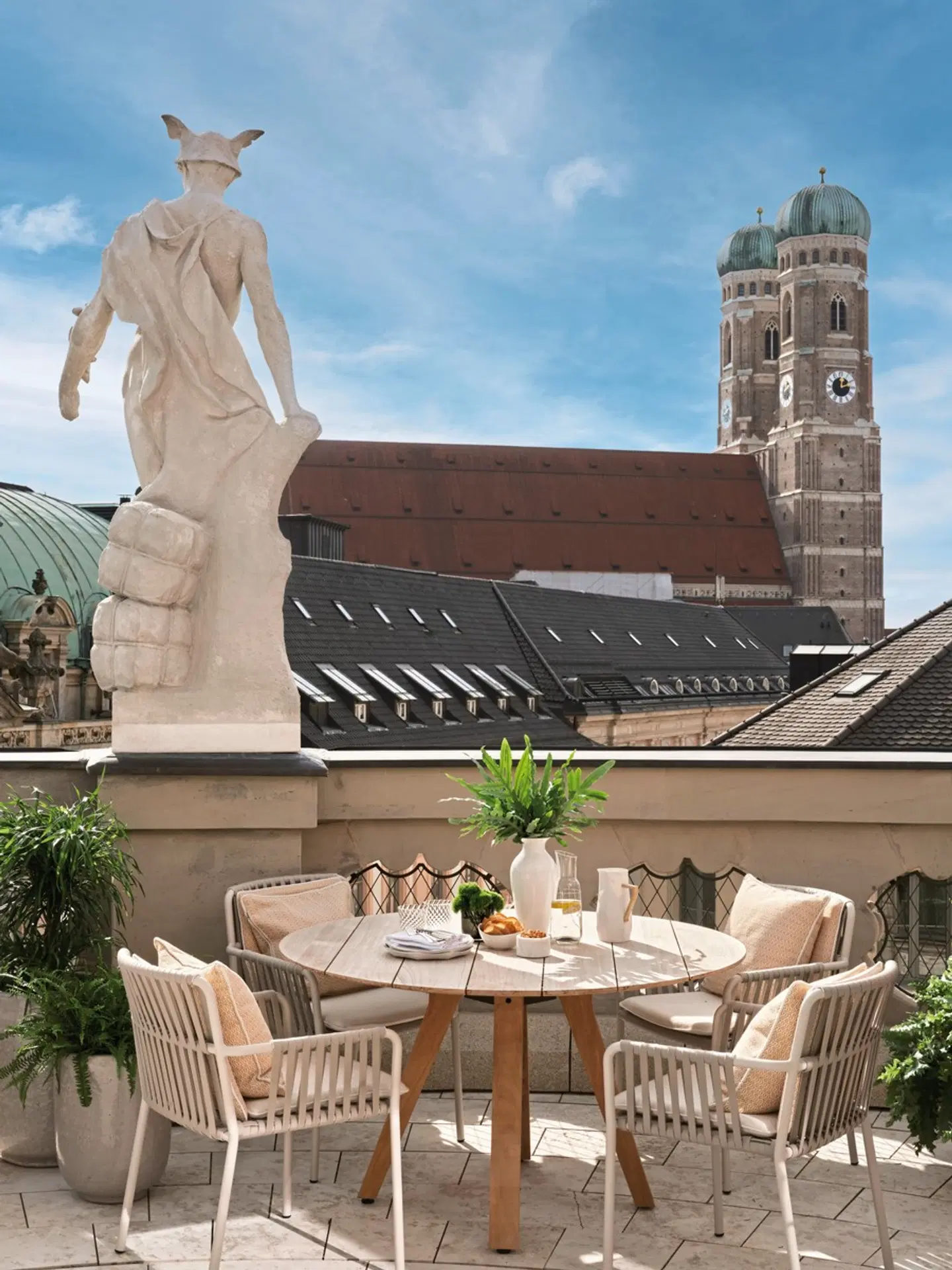 Rosewood Munich Terrasse