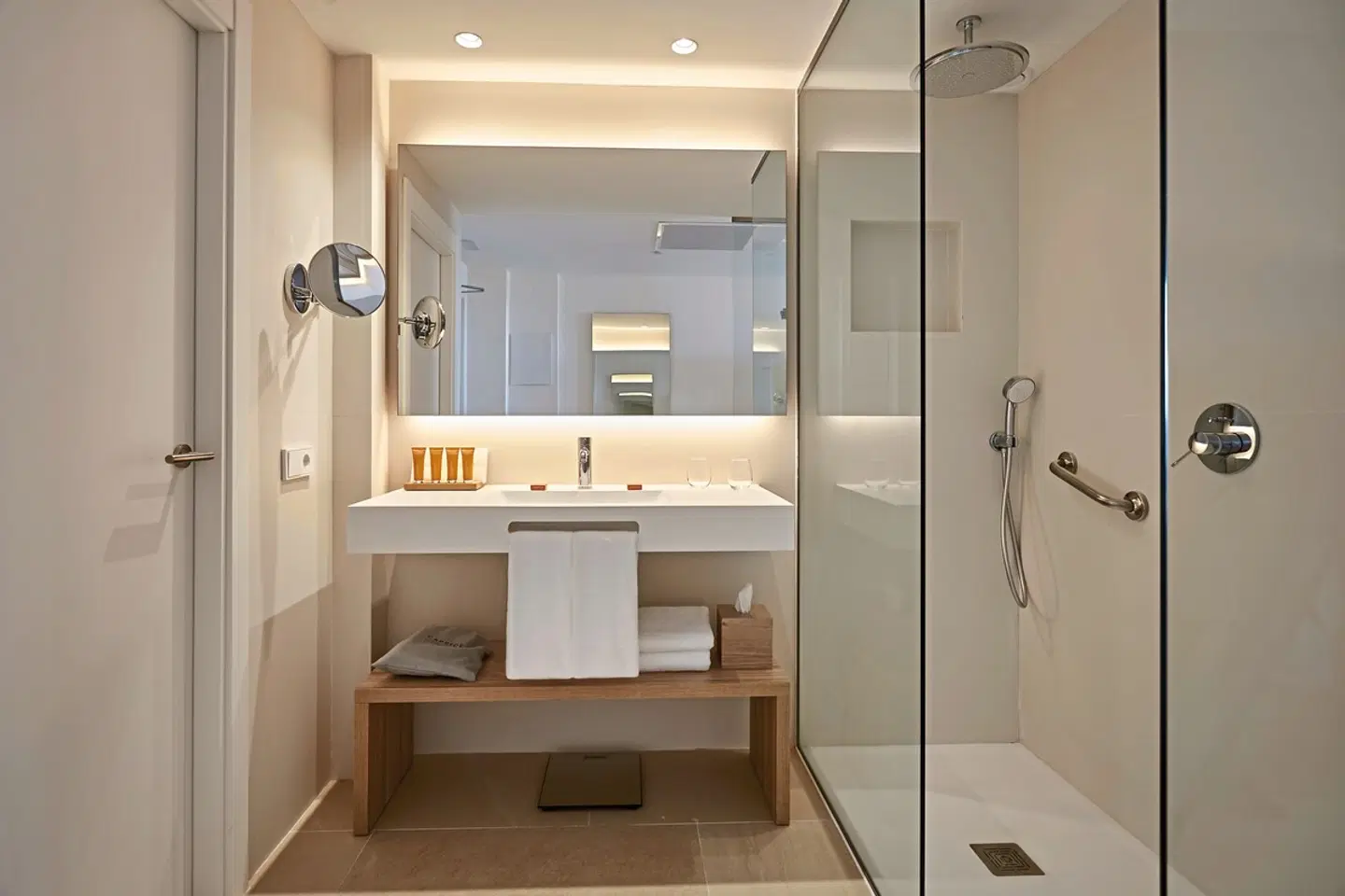 Bordoy Alcudia Port Suites Badezimmer