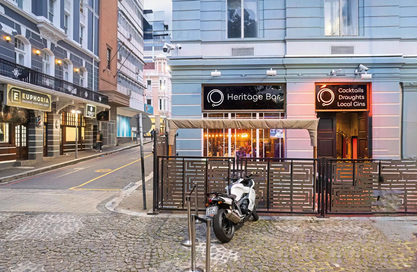 Onomo Hotel Inn On The Square EXTERIOR