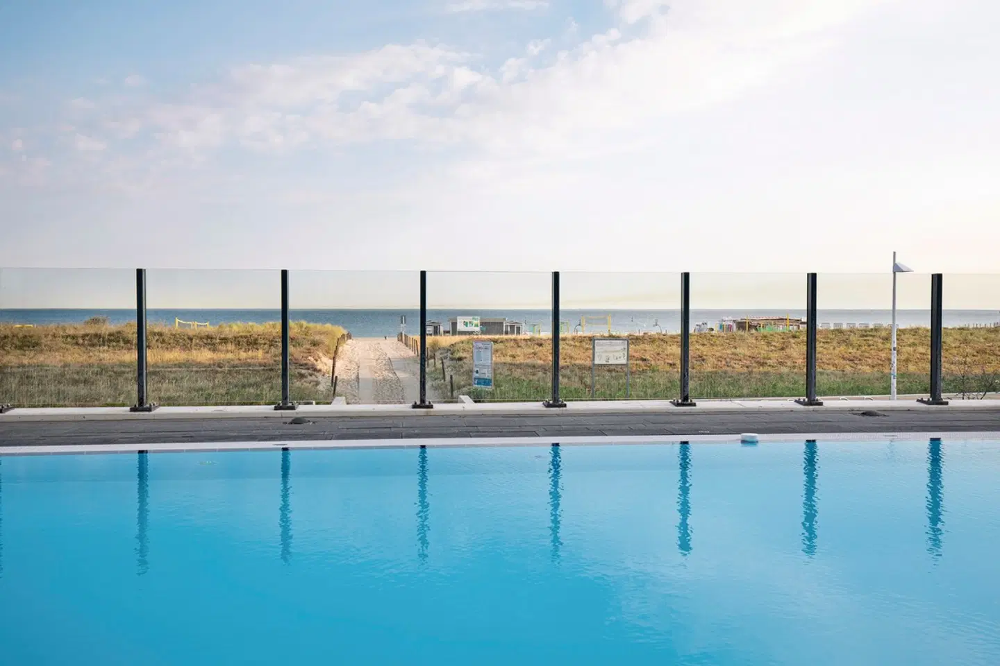 aja Warnemünde OUTDOOR_POOL