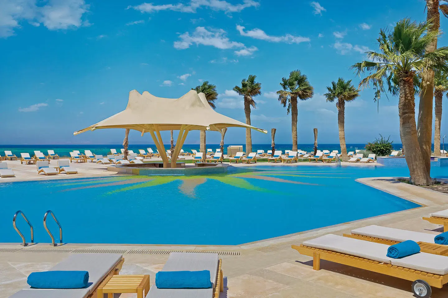 Hilton Hurghada Plaza OUTDOOR_POOL