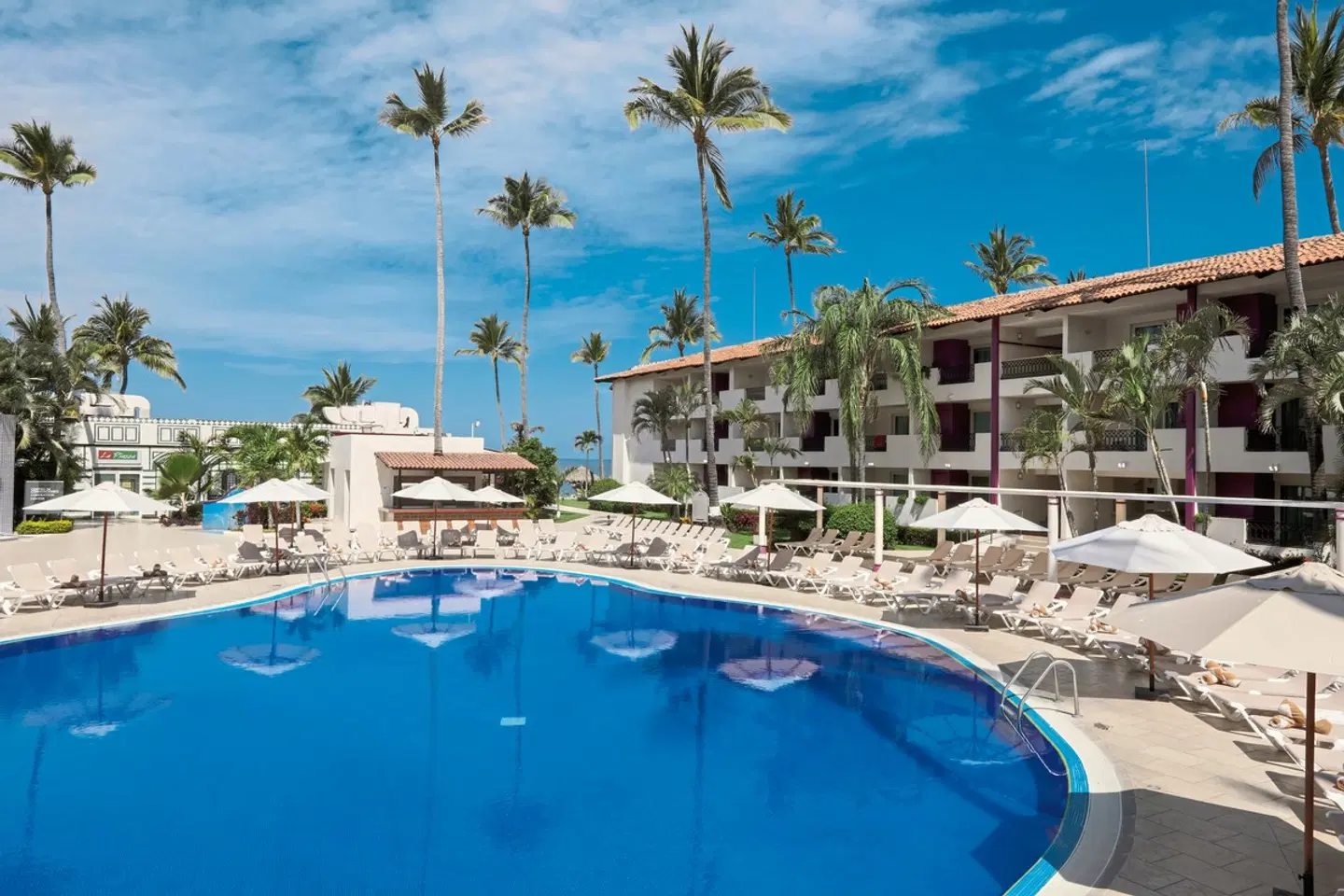 Crown Paradise Club Puerto Vallarta OUTDOOR_POOL