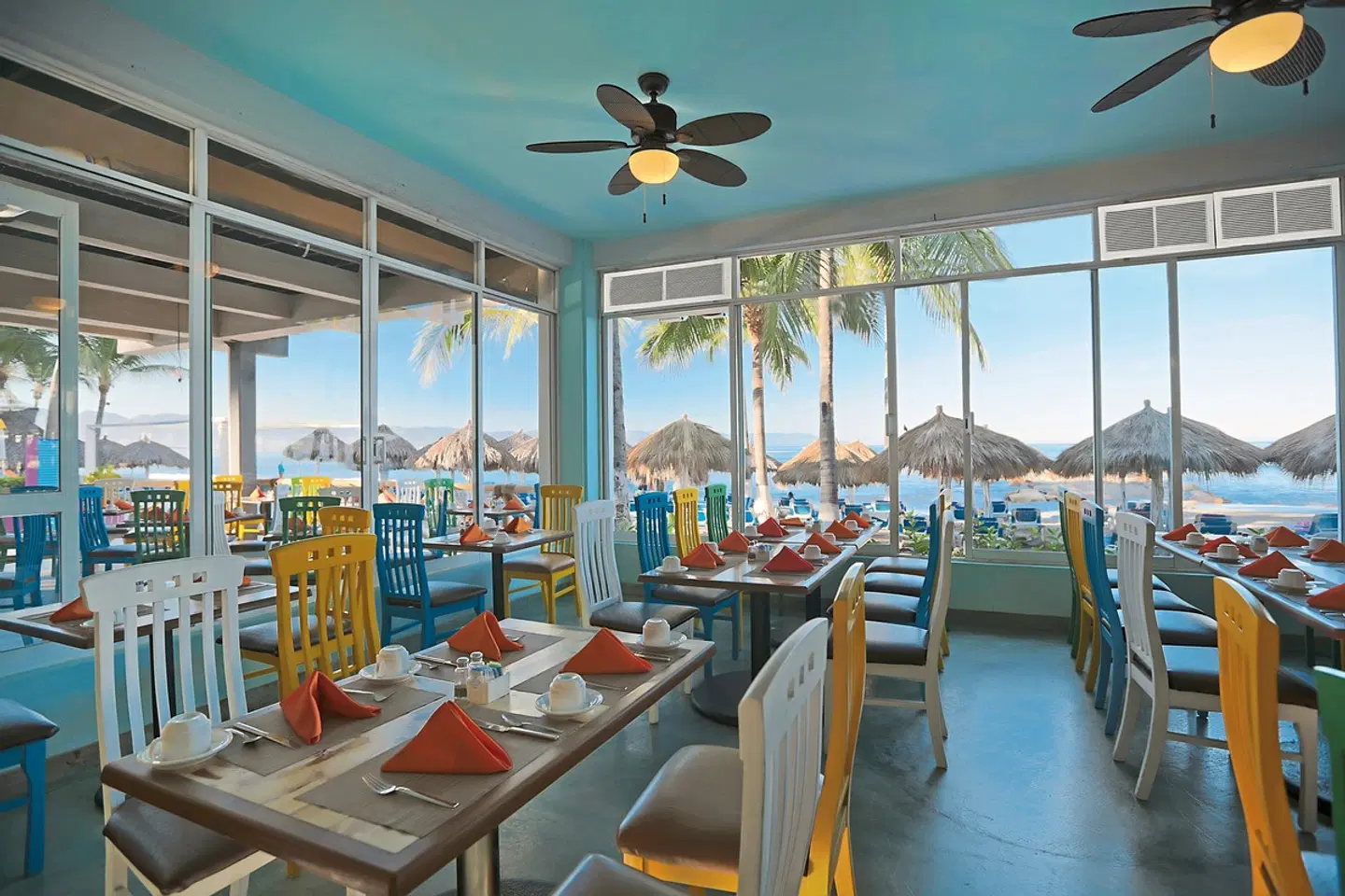 Crown Paradise Club Puerto Vallarta Restaurant