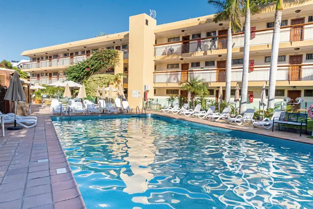 Nogalera OUTDOOR_POOL