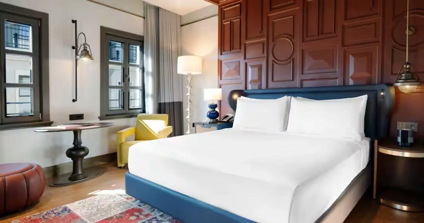 Canopy By Hilton Istanbul Taksim ROOM_EXAMPLE