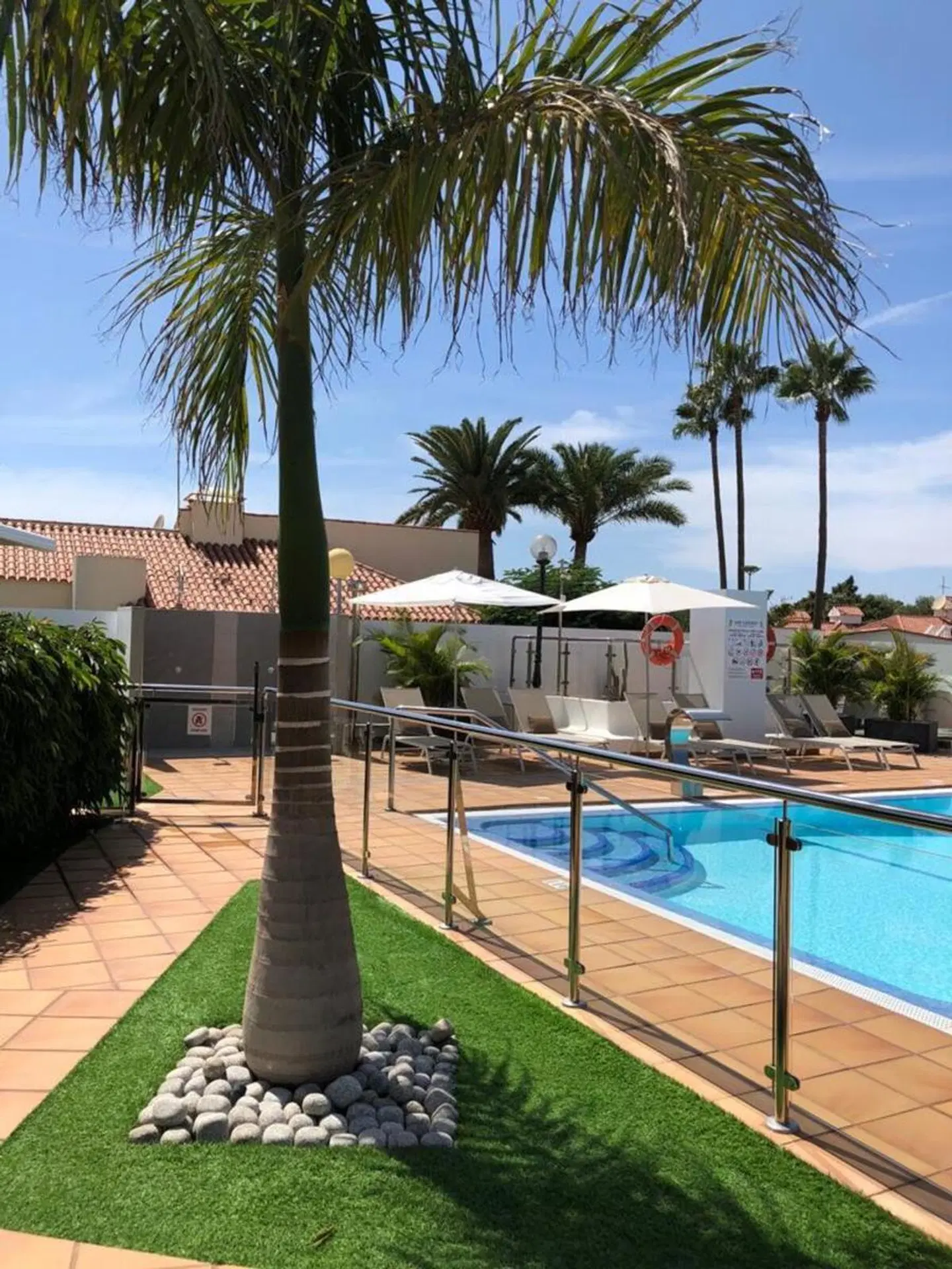 Los Leones Bungalows OUTDOOR_POOL