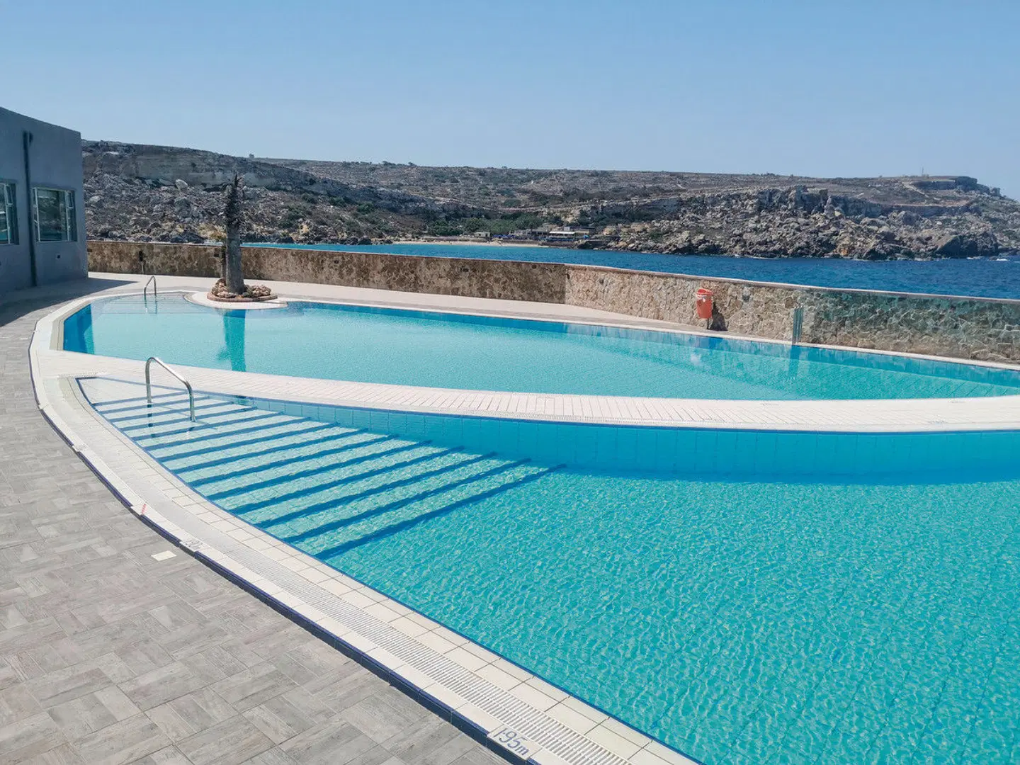 Paradise Bay Resort OUTDOOR_POOL