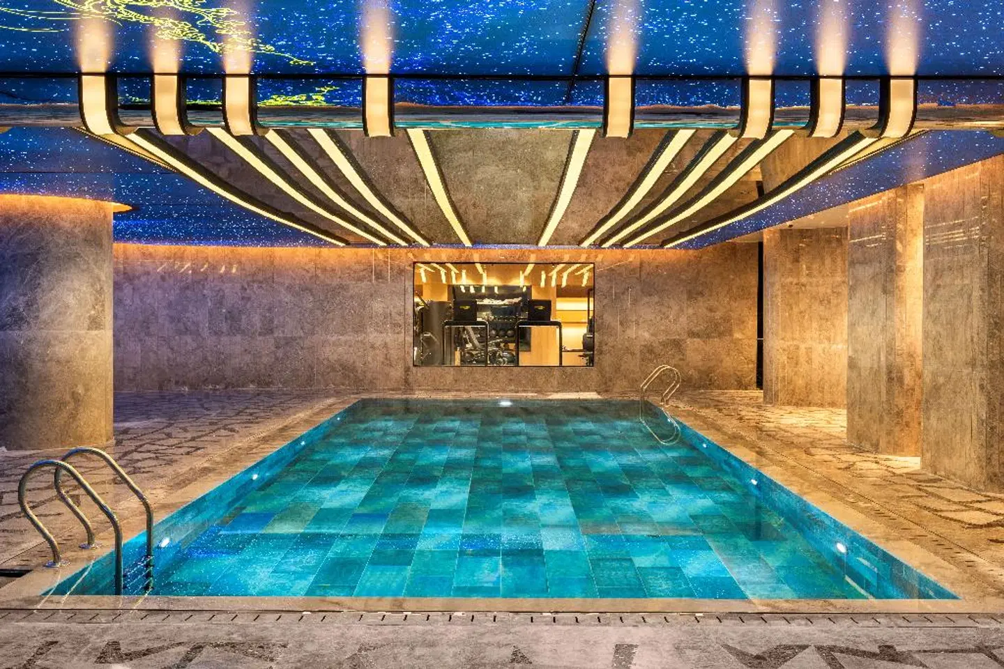 Mövenpick Hotel Istanbul Marmara Sea Hallenbad