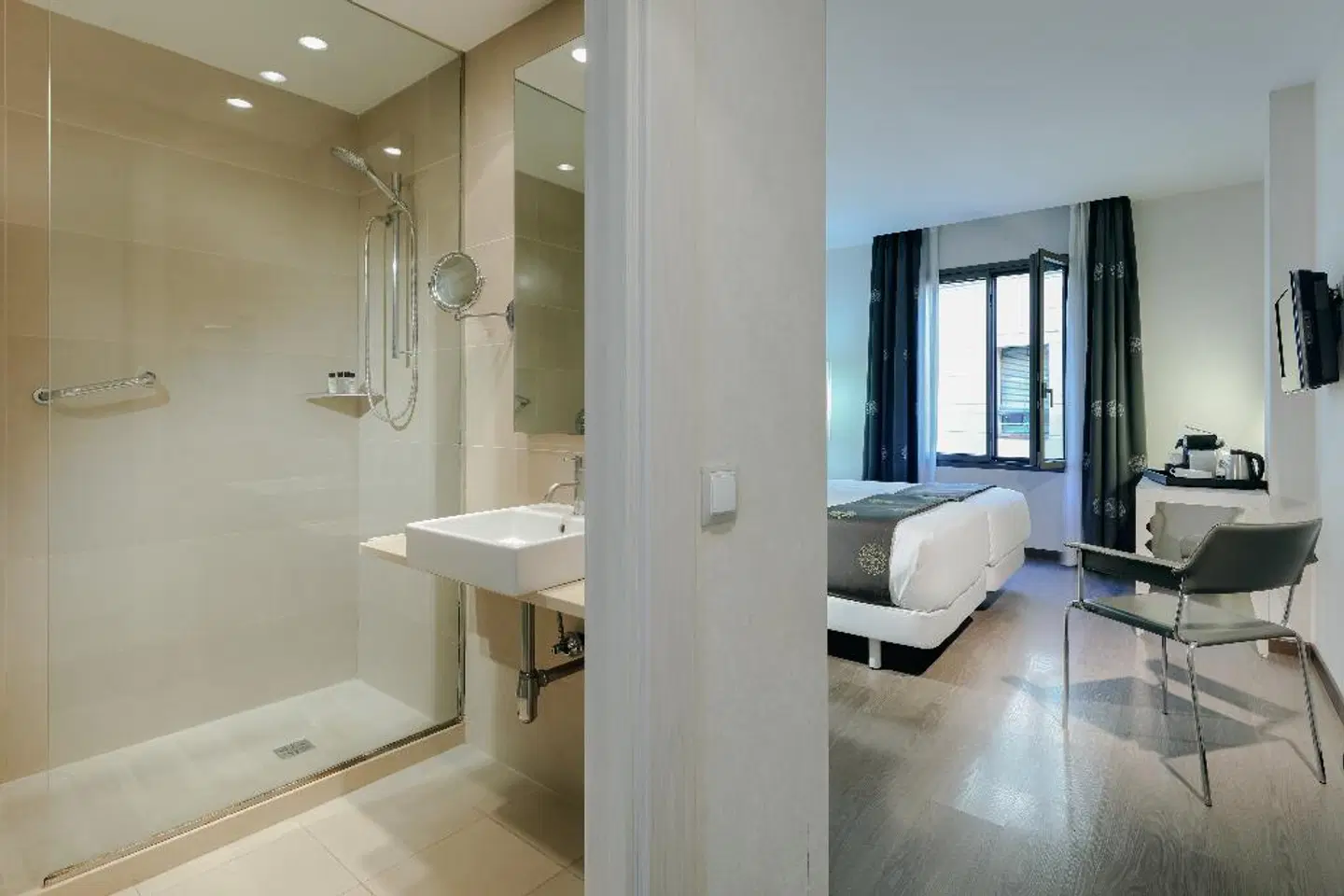 RAMBLAS HOTEL powered by Vincci Hoteles Badezimmer