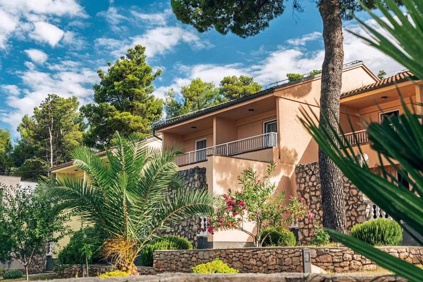 Matilde Beach Resort EXTERIOR