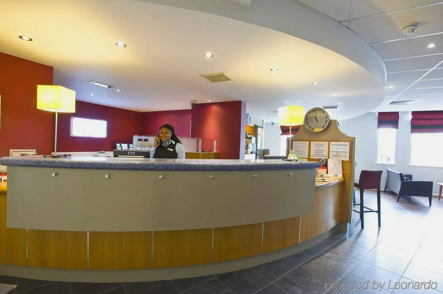 Holiday Inn Express London Chingford-Nth Circular LOUNGE_LOBBY