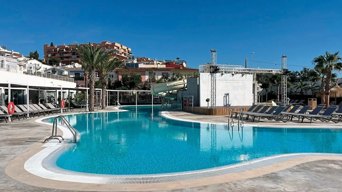 Costa del Sol Glamping Village OUTDOOR_POOL