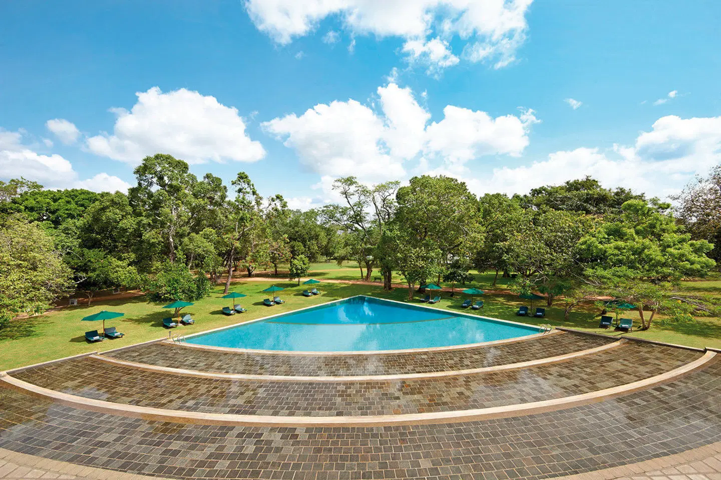 Cinnamon Lodge Habarana OUTDOOR_POOL