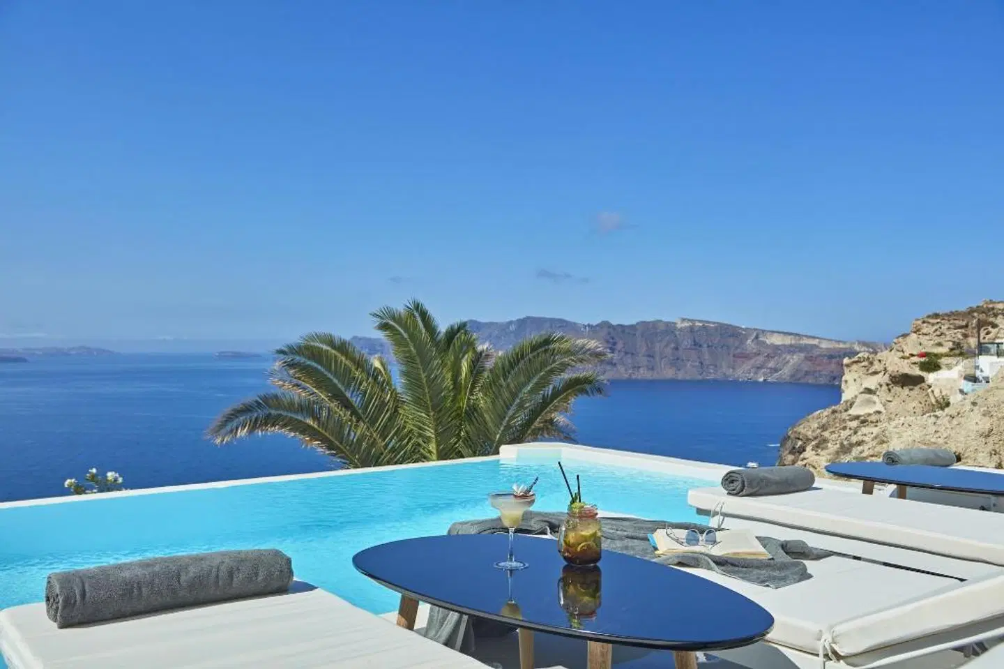 Katikies Villa Santorini OUTDOOR_POOL