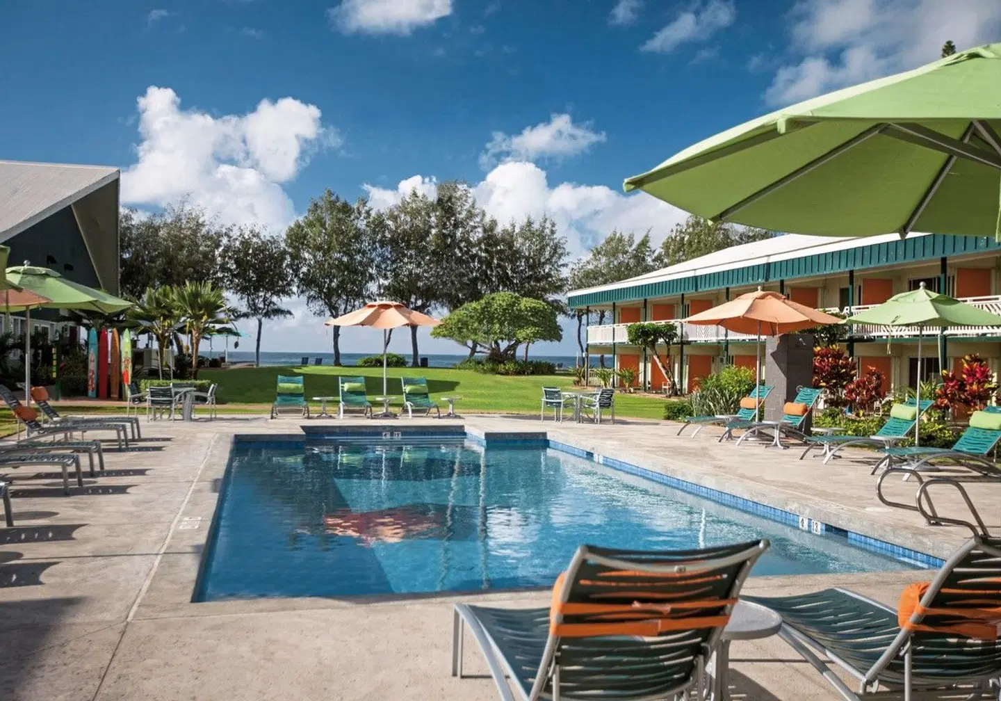 Kauai Shores Hotel OUTDOOR_POOL