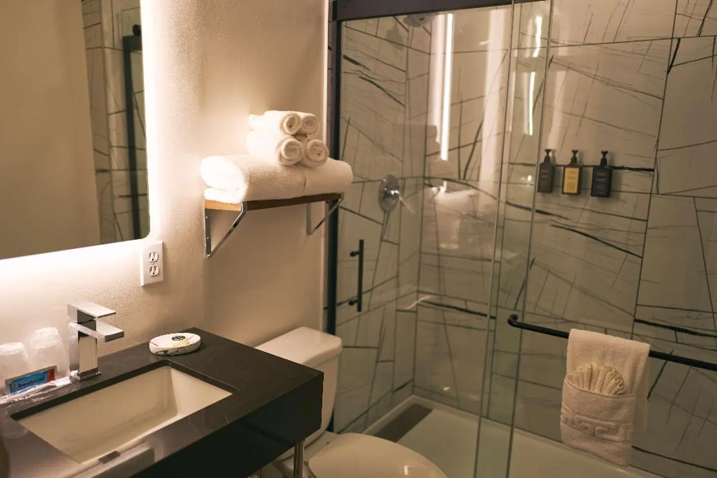 Hotel Julian Badezimmer