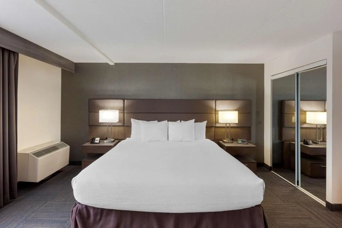 Best Western Plus Toronto Airport Hotel ROOM_EXAMPLE