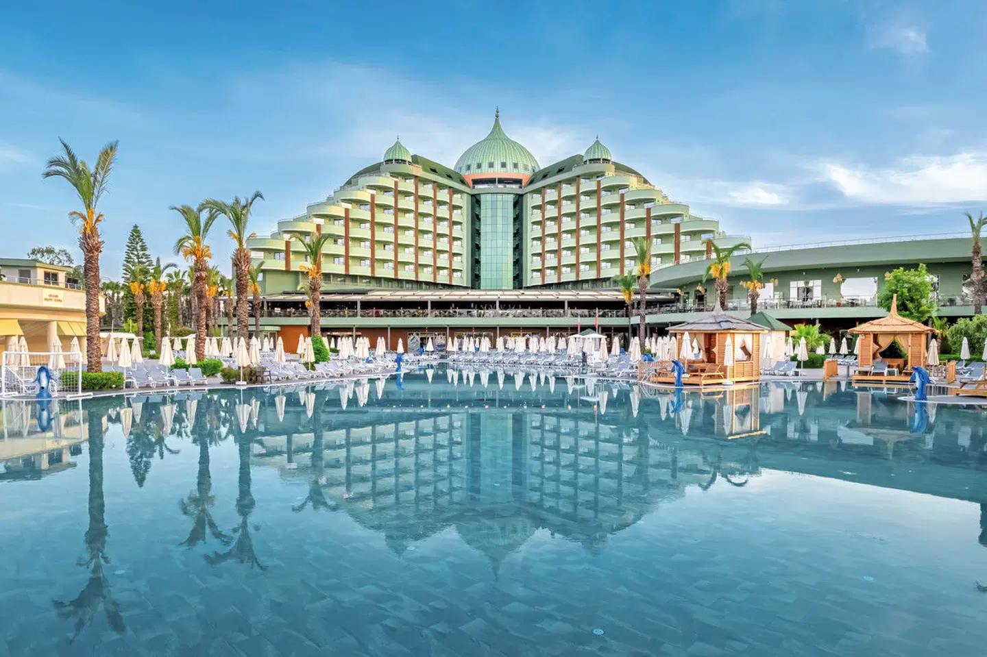 Delphin Palace OUTDOOR_POOL