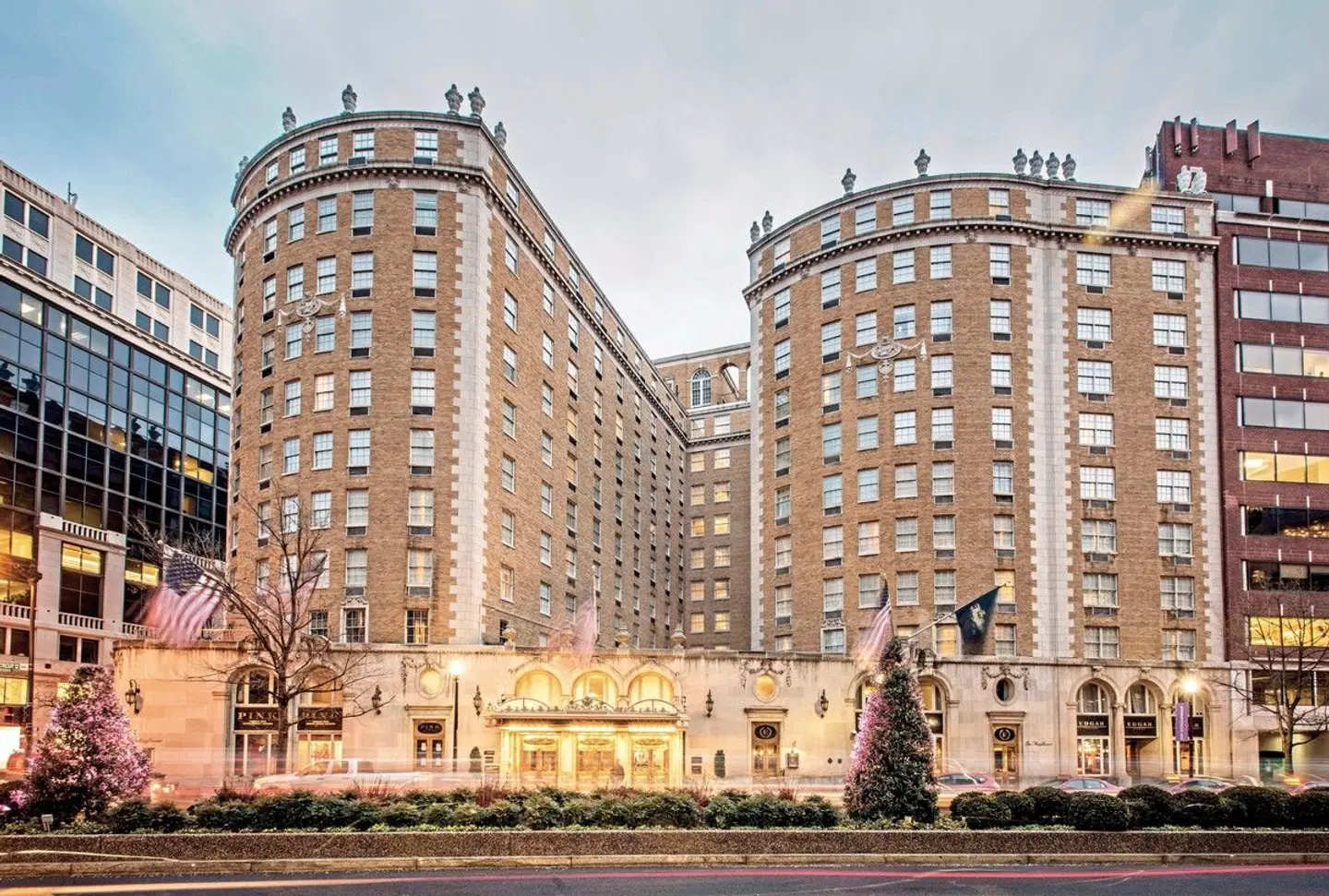 The Mayflower Hotel, Autograph Collection EXTERIOR