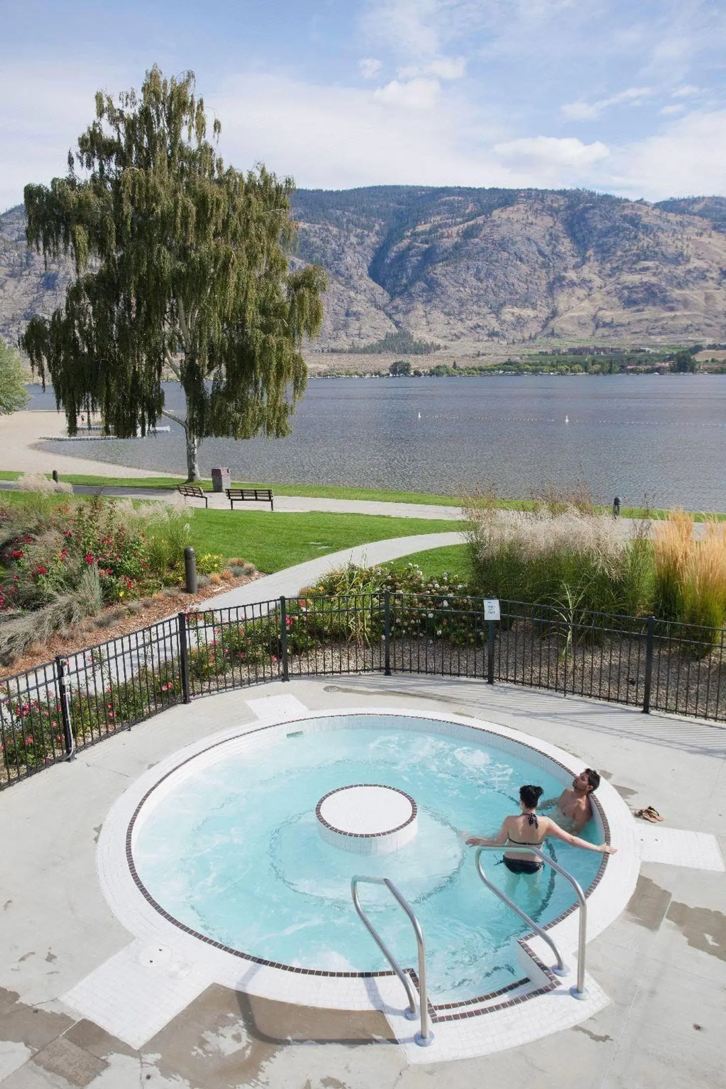 Watermark Beach Resort OUTDOOR_POOL