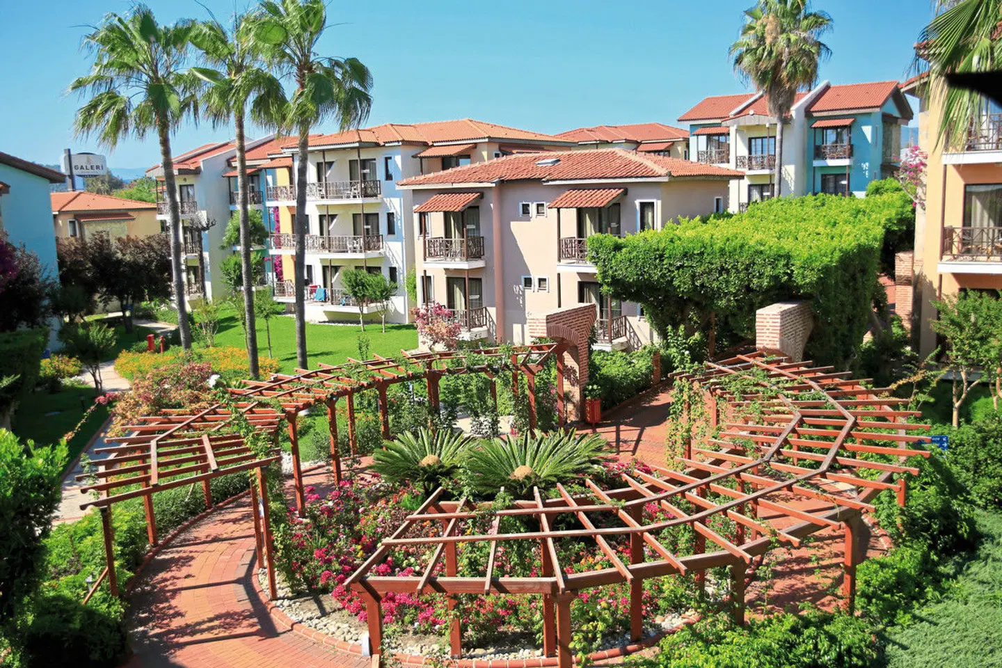 Gypsophila Holiday Village EXTERIOR