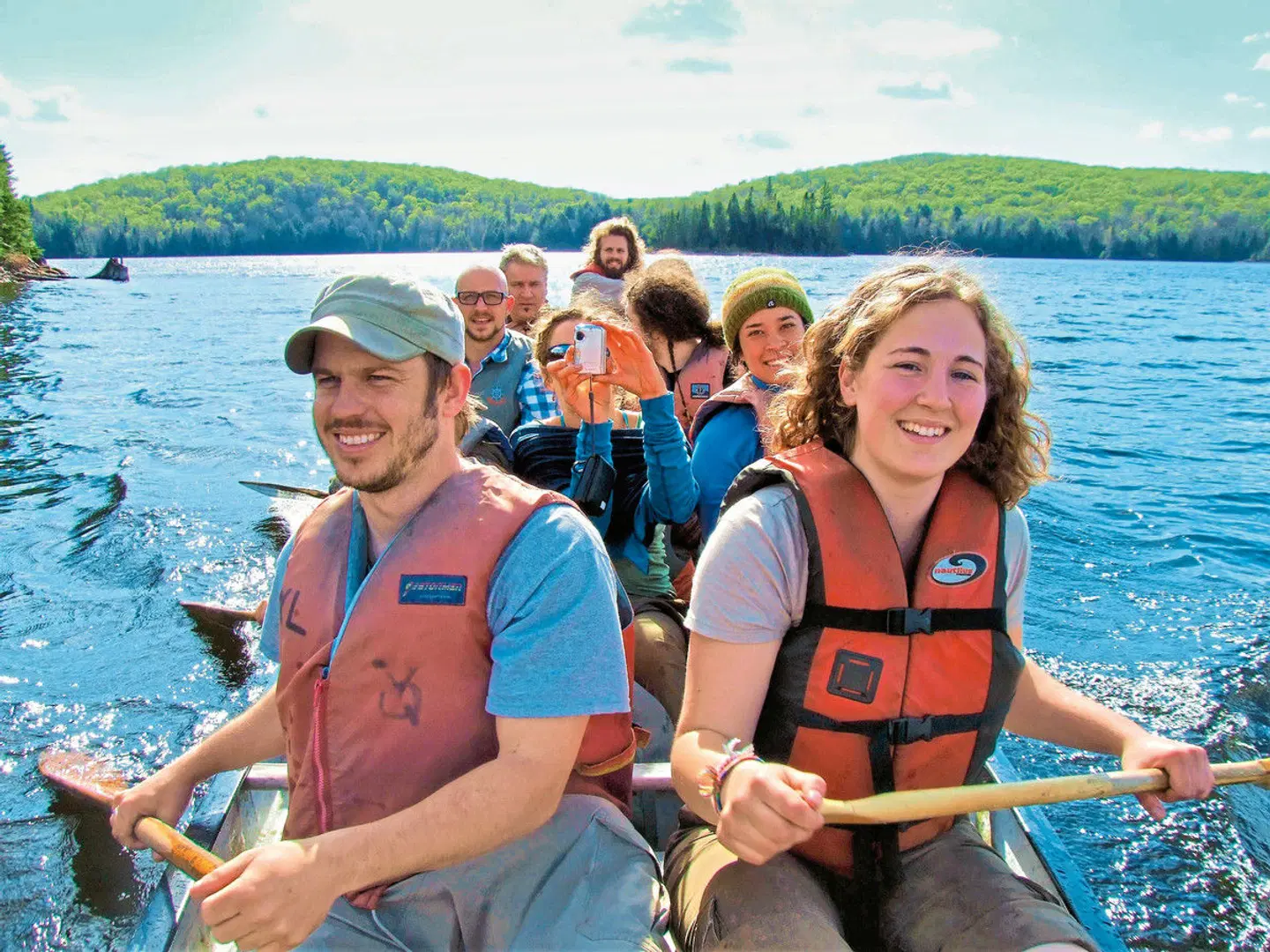 Algonquin mit dem Kanu - Zelt PEOPLE