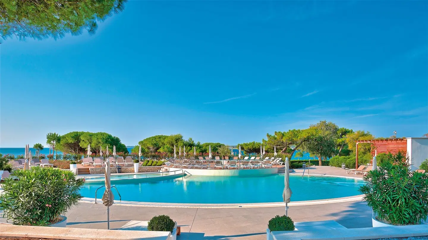 Park Plaza Belvedere OUTDOOR_POOL