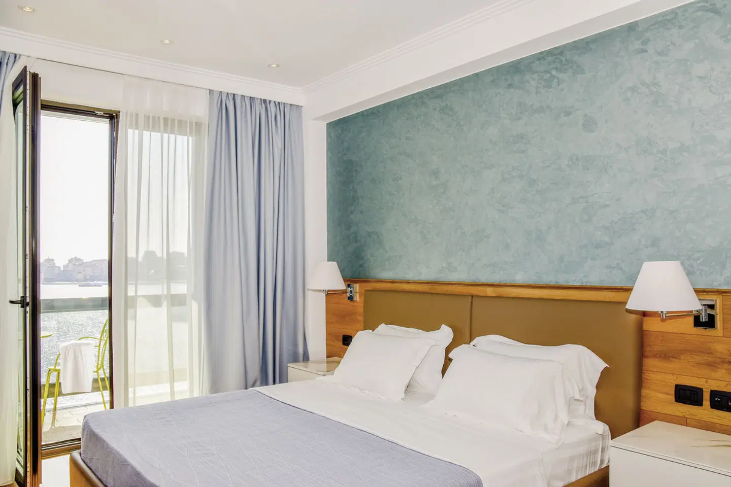 Butrinti ROOM_EXAMPLE