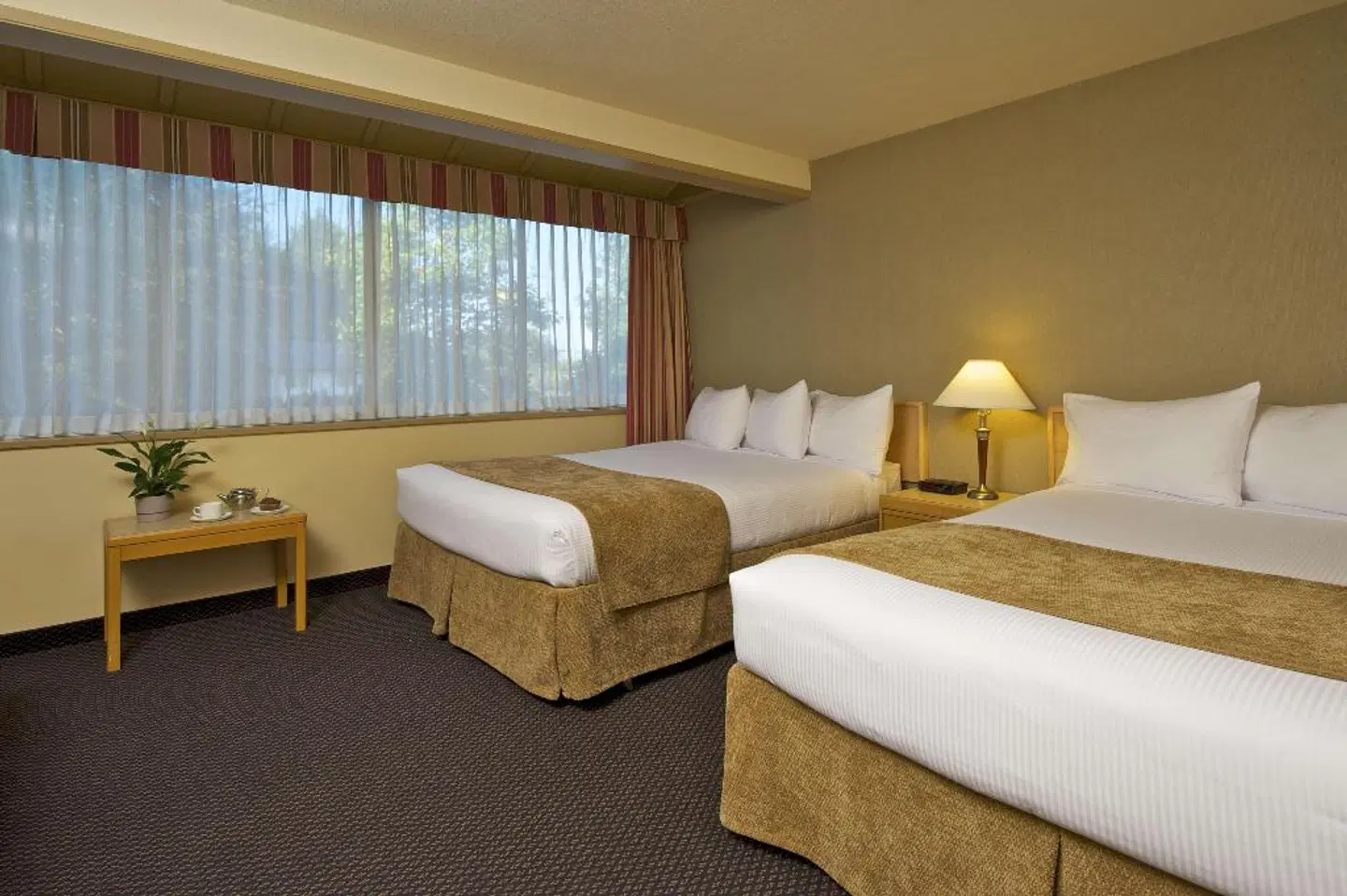 Coast Tsawwassen Inn ROOM_EXAMPLE