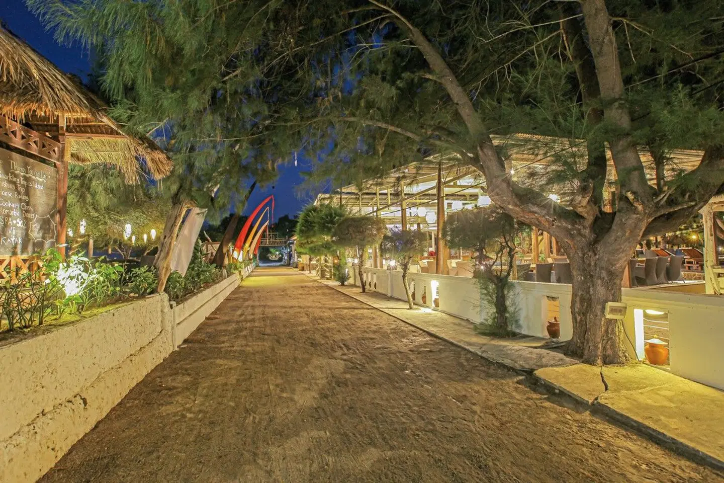 Jambuluwuk Oceano Resort Gili Trawangan LANDSCAPE