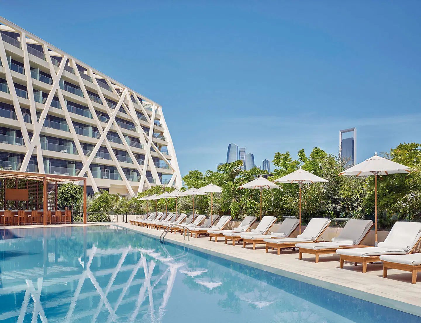 The Abu Dhabi Edition OUTDOOR_POOL