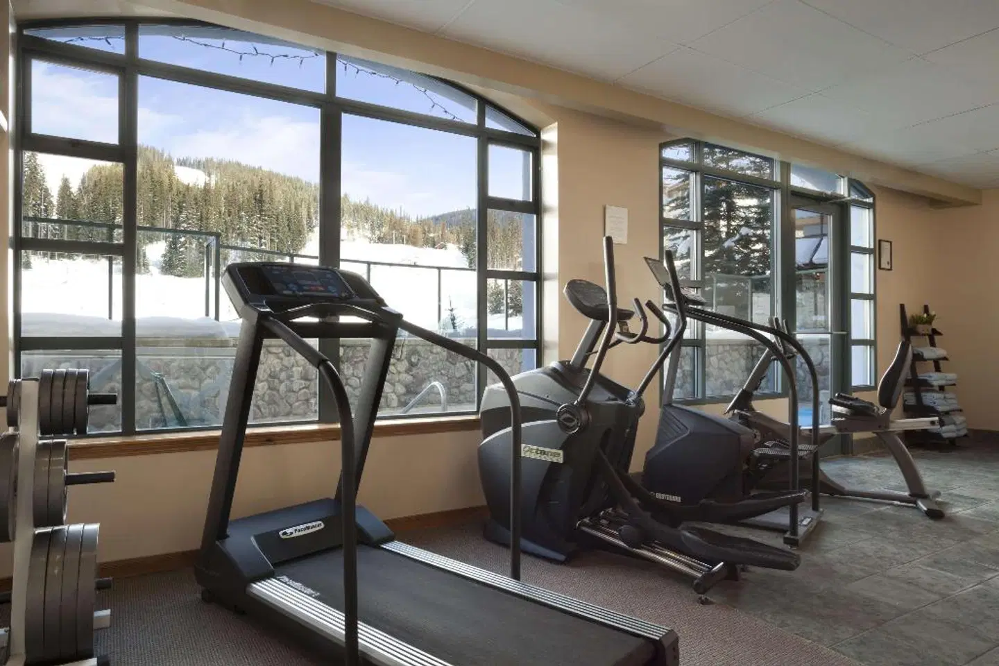 Sun Peaks Resort - Coast Sundance Lodge SPORTS_AND_LEISURE