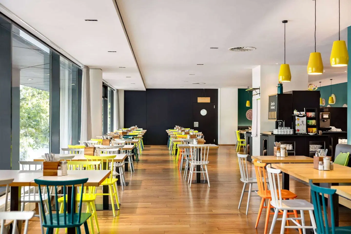 Vienna House Easy by Wyndham Berlin Prenzlauer Berg Bar