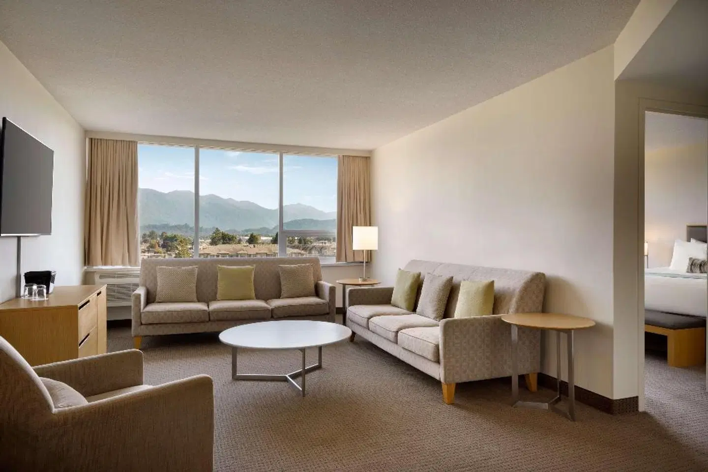 Coast Chilliwack Hotel LOUNGE_LOBBY