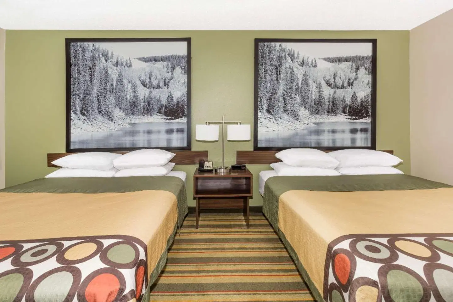 Super 8 by Wyndham Montrose ROOM_EXAMPLE