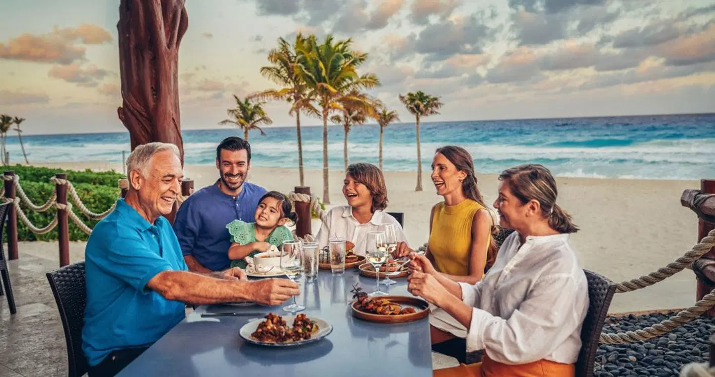 Park Royal Beach Cancún PEOPLE