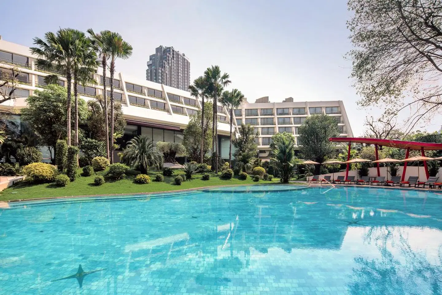 Mövenpick BDMS Wellness Resort Bangkok OUTDOOR_POOL