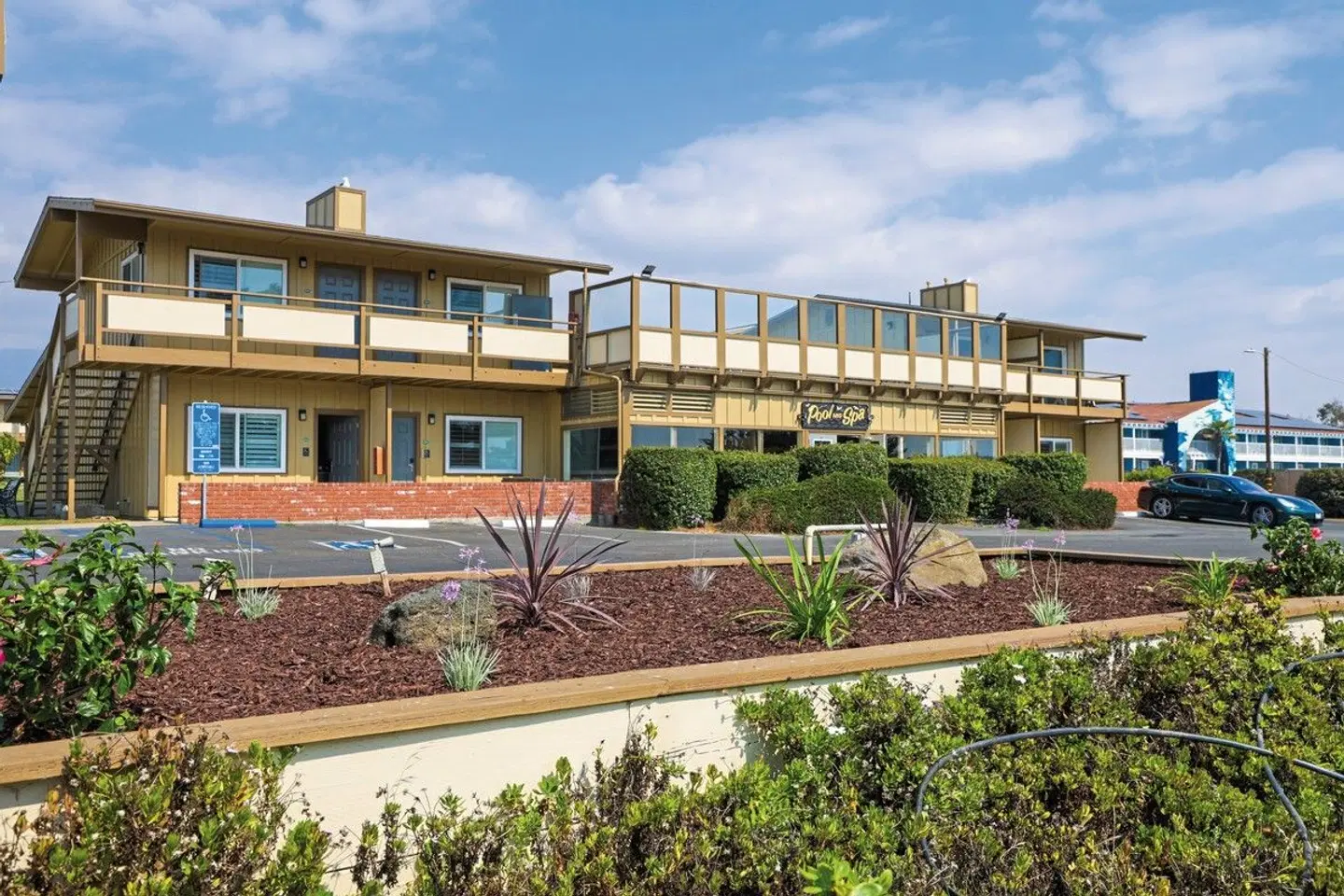 Silver Surf Motel EXTERIOR