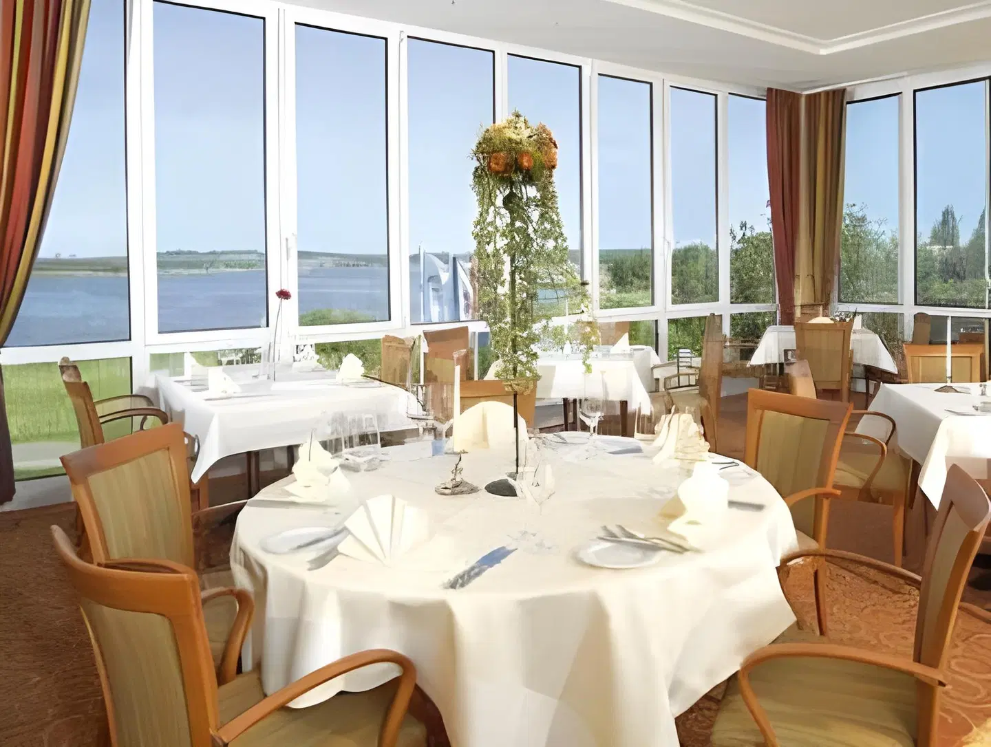 Balmer See - Hotel · Golf · Spa Restaurant