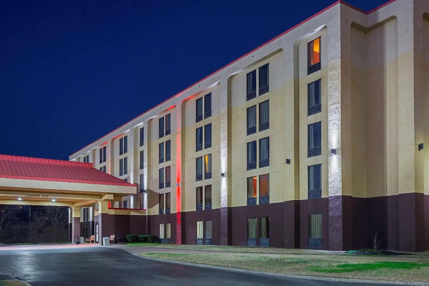 Red Roof Inn Nashville - Music City/Downtown EXTERIOR