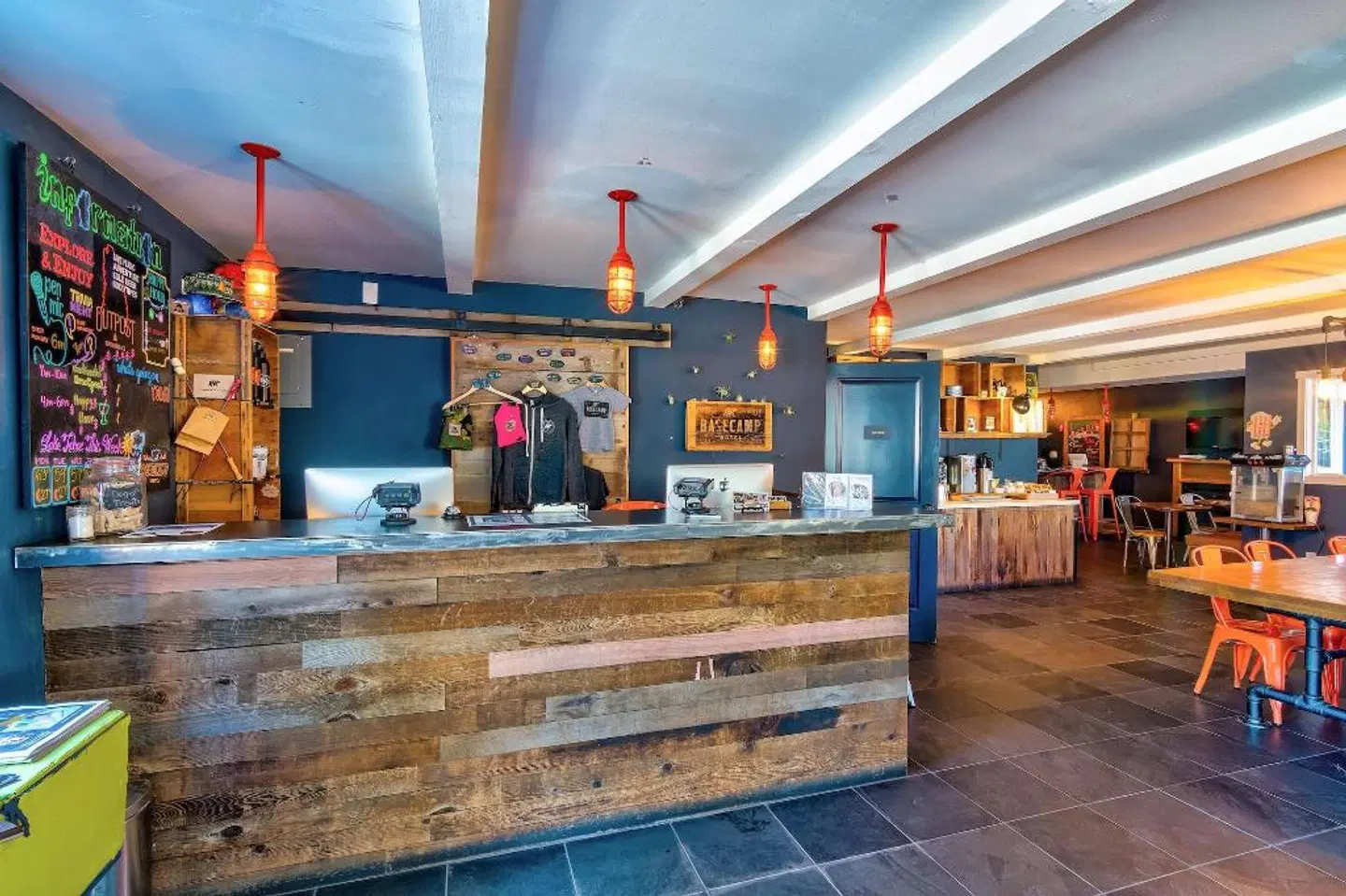 Basecamp Hotel LOUNGE_LOBBY