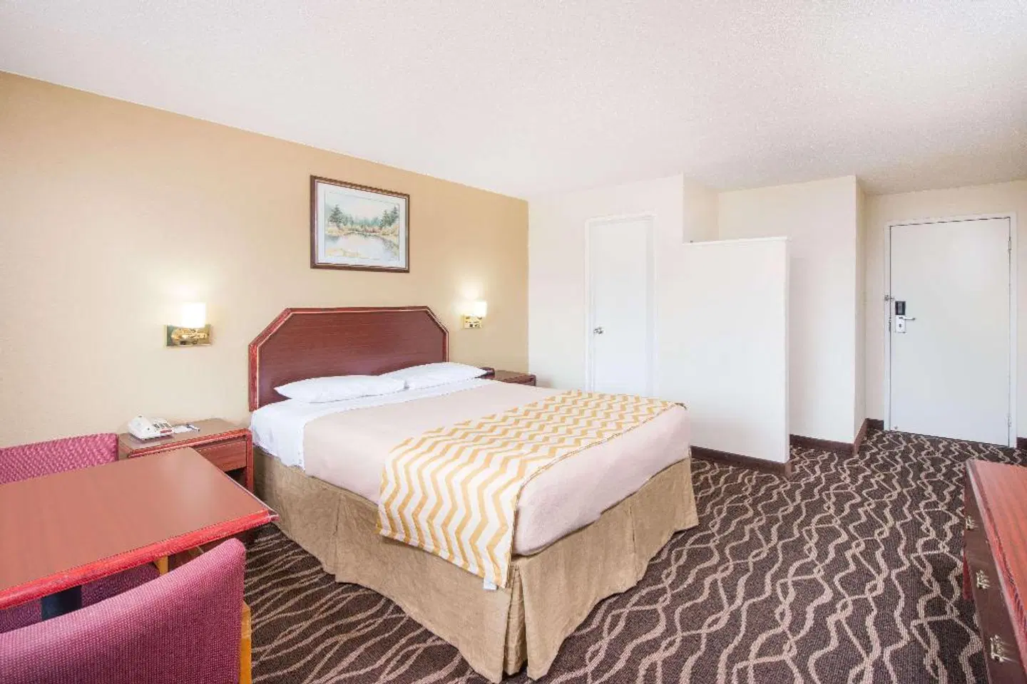 Terre Haute Travelodge ROOM_EXAMPLE