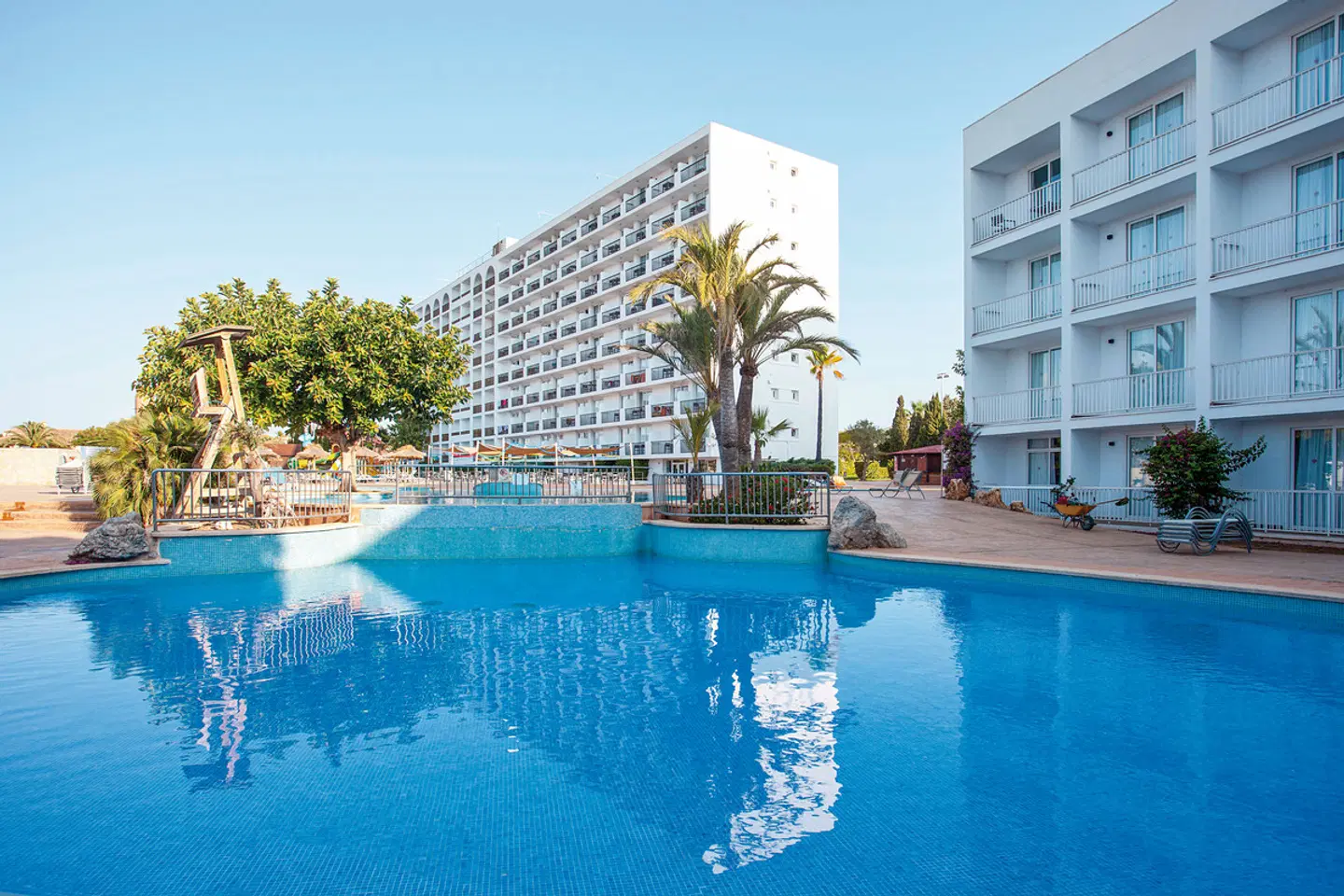 HYB Eurocalas OUTDOOR_POOL