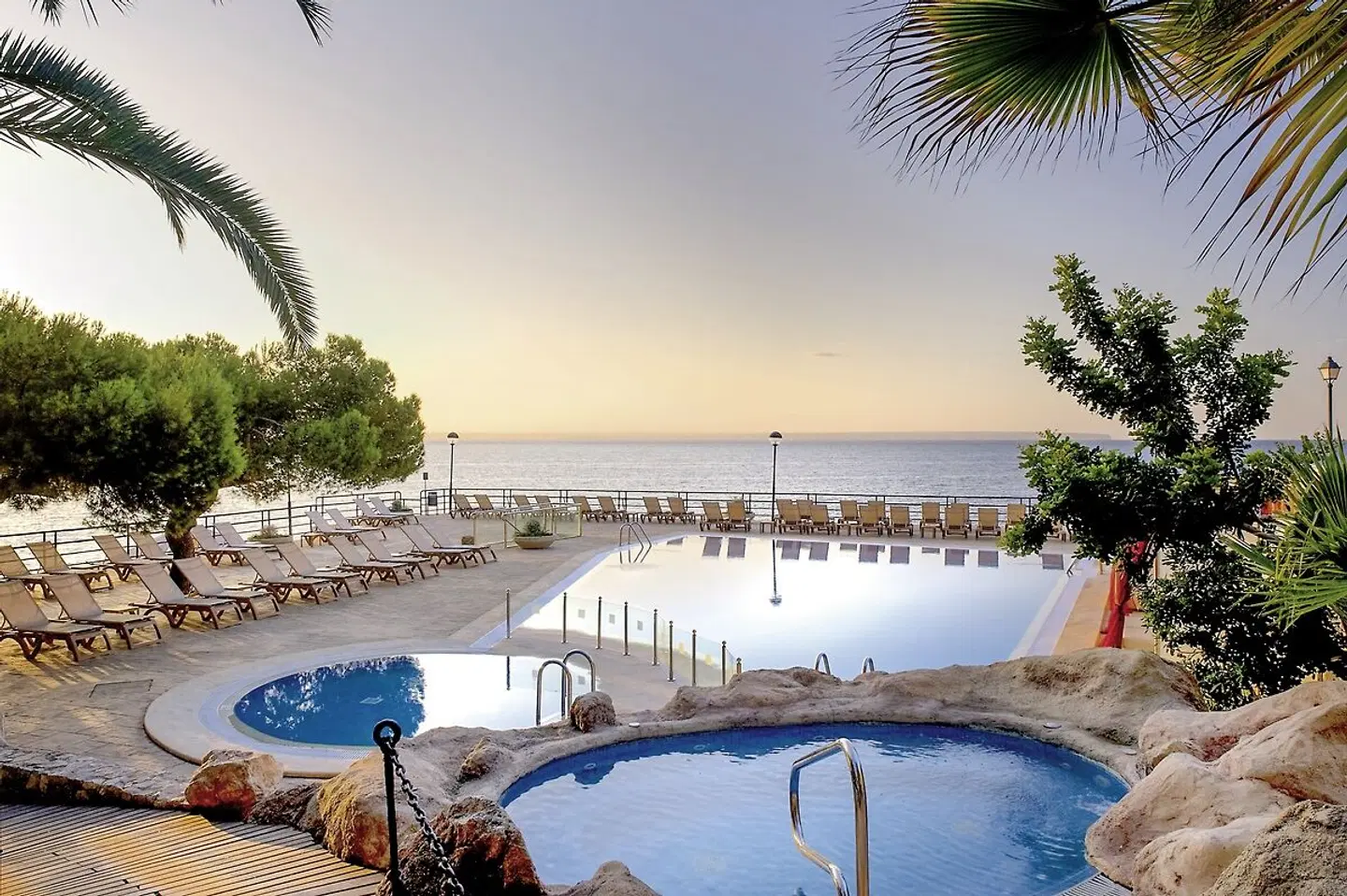 Barceló Illetas Albatros OUTDOOR_POOL