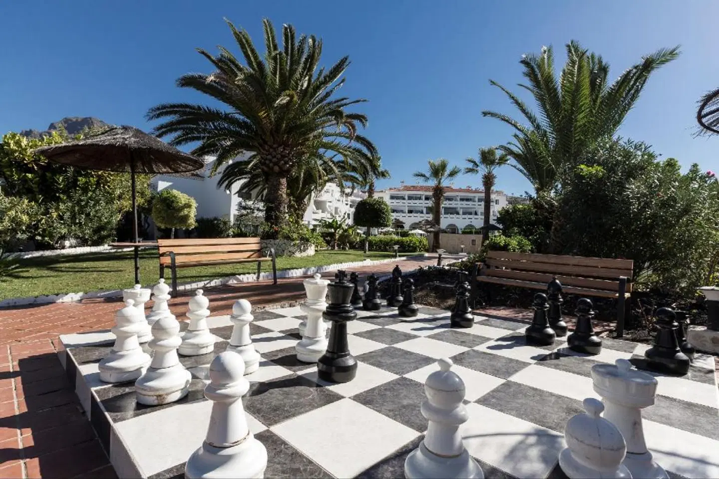 Regency Torviscas Apartments and Suites Terrasse