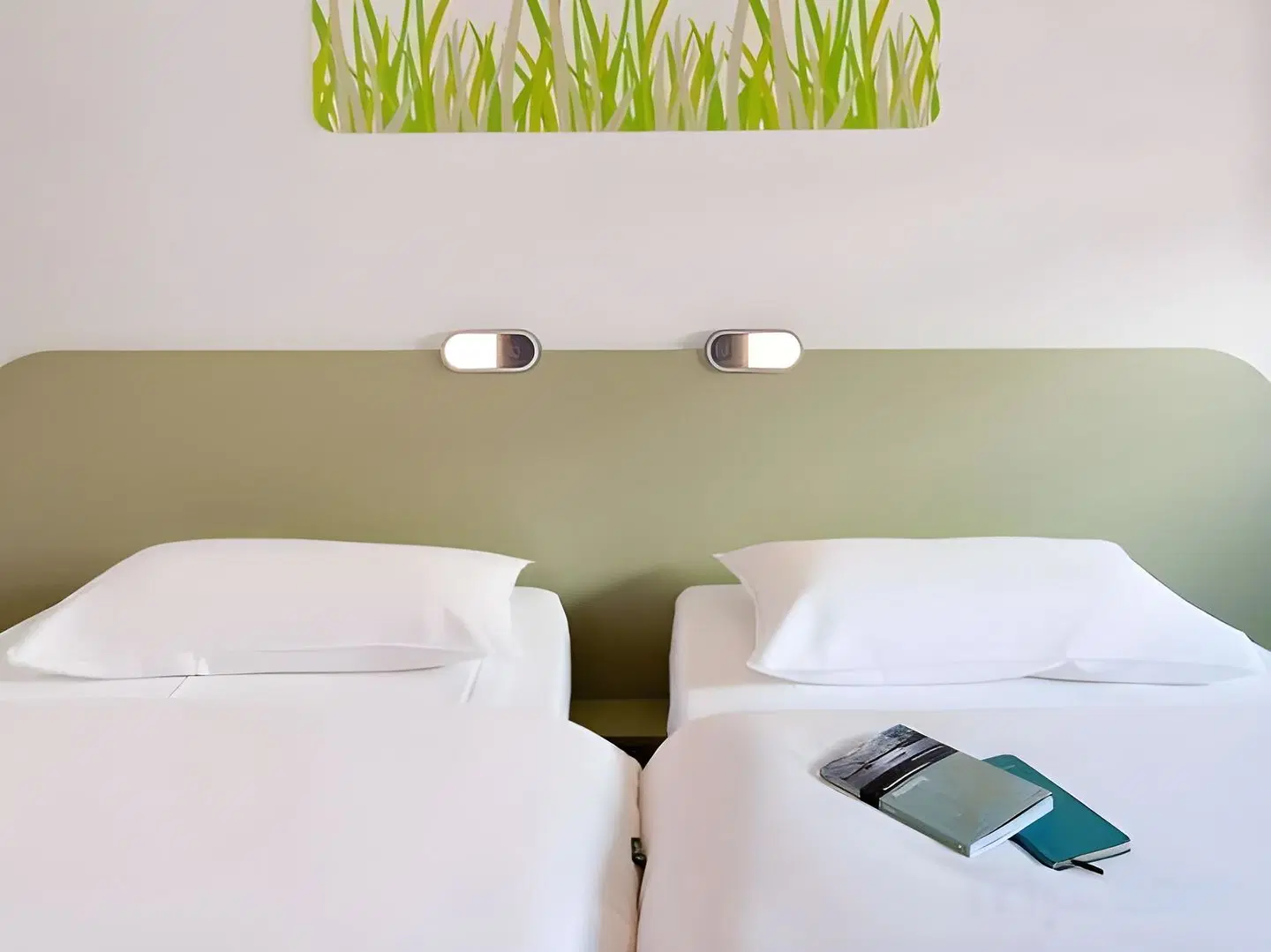 THE Darmstadt ROOM_EXAMPLE