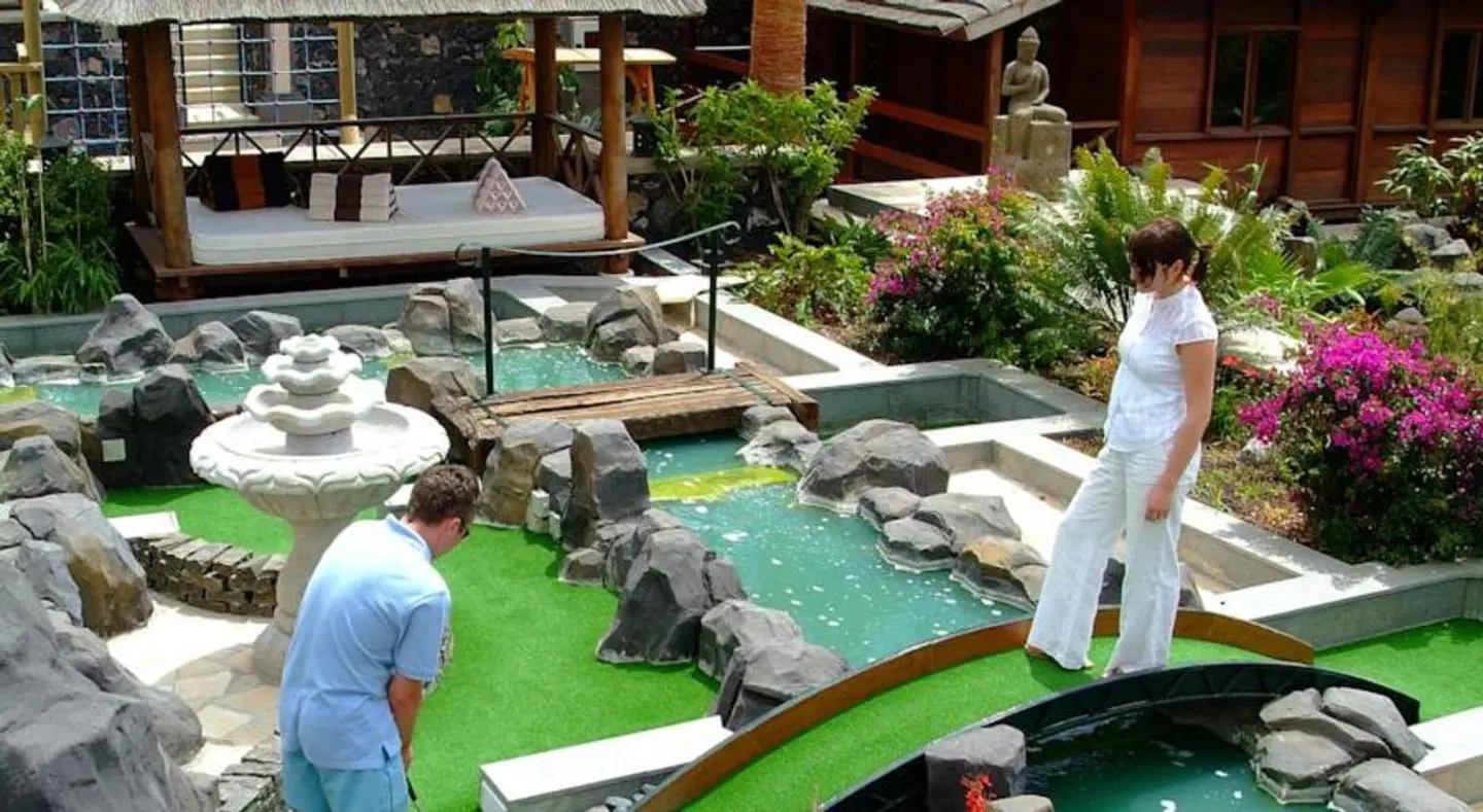 Regency Country Club, Apartments Suites OUTDOOR_POOL